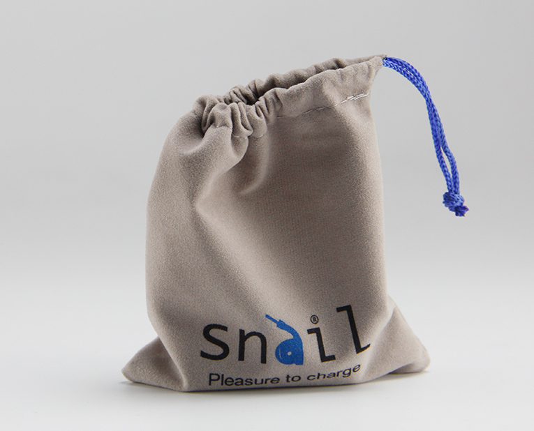 絨布袋定做-廣州駿業(yè)包裝實(shí)業(yè)有限公司 絨布袋定做