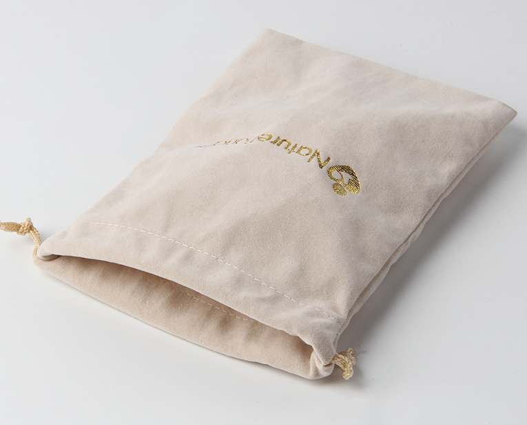 無紡布束口袋定做廠家-廣州駿業(yè)包裝實業(yè)有限公司 無紡布束口袋定做廠家