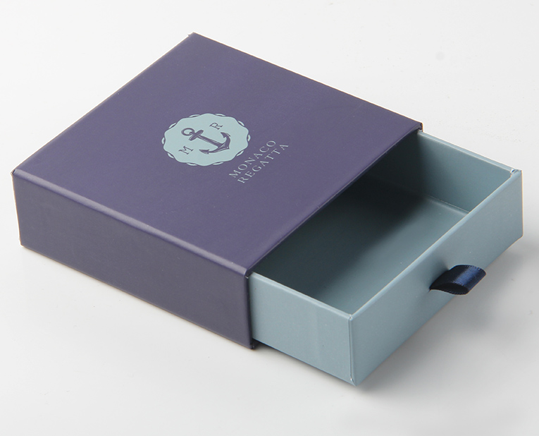 帶品牌標(biāo)識的包裝盒 帶品牌標(biāo)識的包裝盒