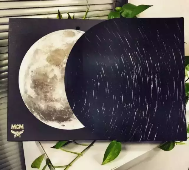 月餅包裝紙盒定制廠家-廣州駿業(yè)包裝實(shí)業(yè)有限公司 月餅包裝紙盒定制廠家