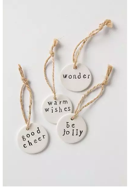 吊牌標(biāo)簽定制廠家-廣州駿業(yè)包裝實業(yè)有限公司 吊牌標(biāo)簽定制廠家