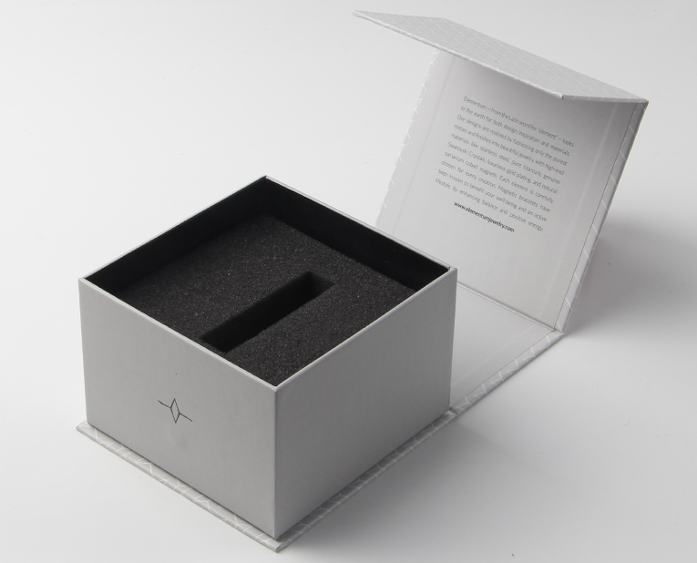 那么多香水盒廠(chǎng)你選駿業(yè)包裝就是明智的