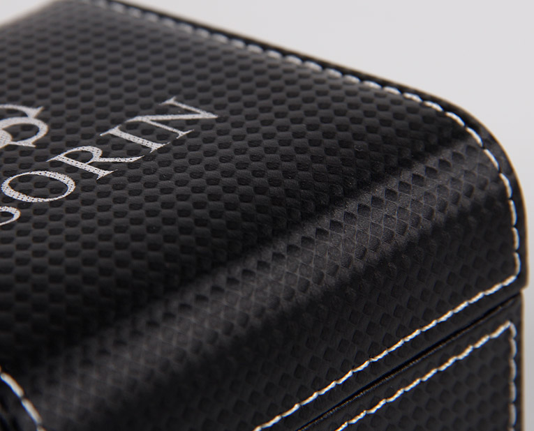 手表包材訂制產(chǎn)品的白點(diǎn)是由于靜電&ldquo;爆炸&rdquo;產(chǎn)生的