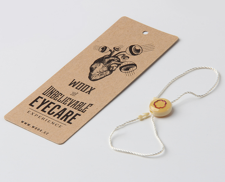 進(jìn)擊的film，服裝吊牌在訂制過程中的第二步