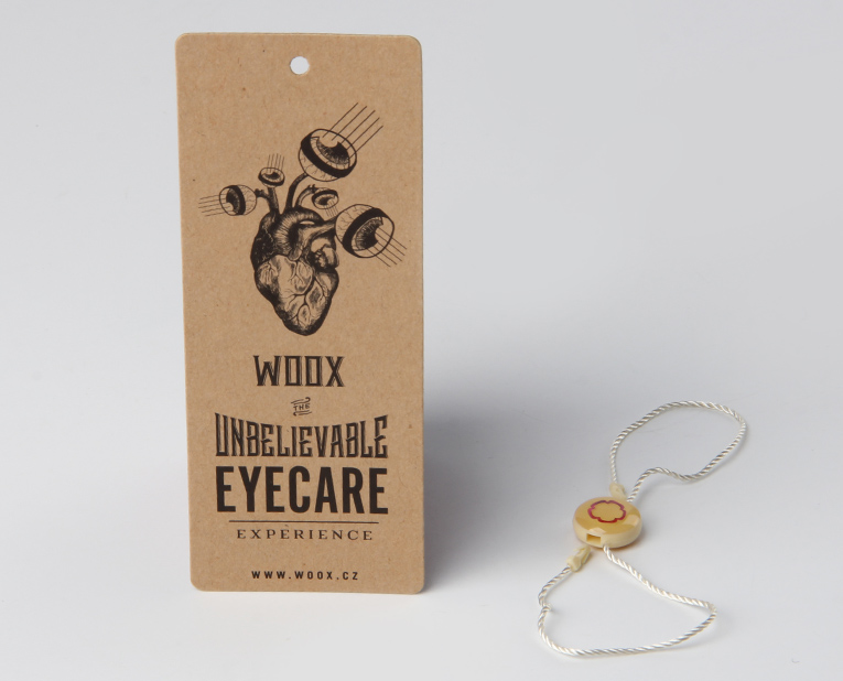 進(jìn)擊的film，服裝吊牌在訂制過程中的第二步