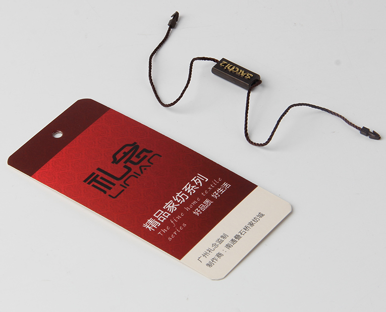 t恤吊牌廠的老師傅急急忙忙買來新的油墨，就是為了透明度