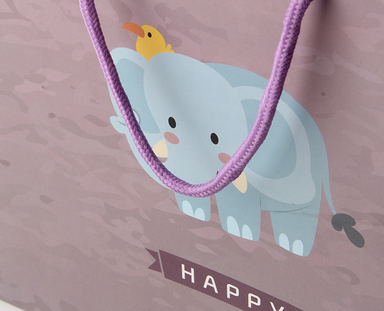 化妝品禮品袋嘗試在冬天用夏天的光油訂制，結(jié)果無(wú)奈