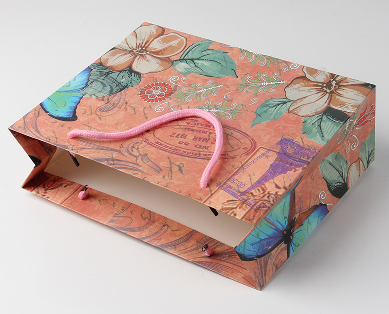 發(fā)改委實(shí)錘塑料垃圾，對化妝品禮品袋工廠來說，紙質(zhì)將取代