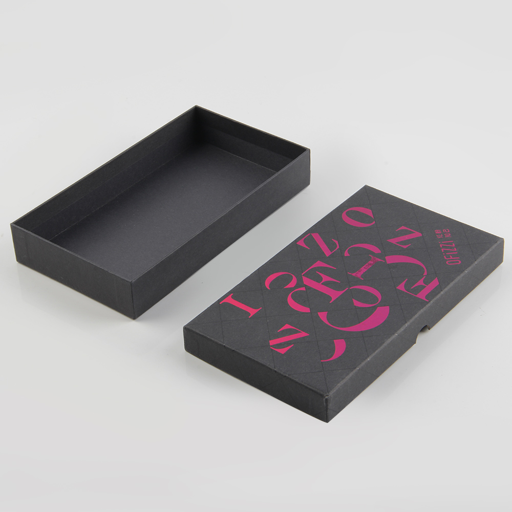 如果內(nèi)衣精裝盒廠是細(xì)心分析你的特種紙，是不會(huì)出現(xiàn)粘壞的