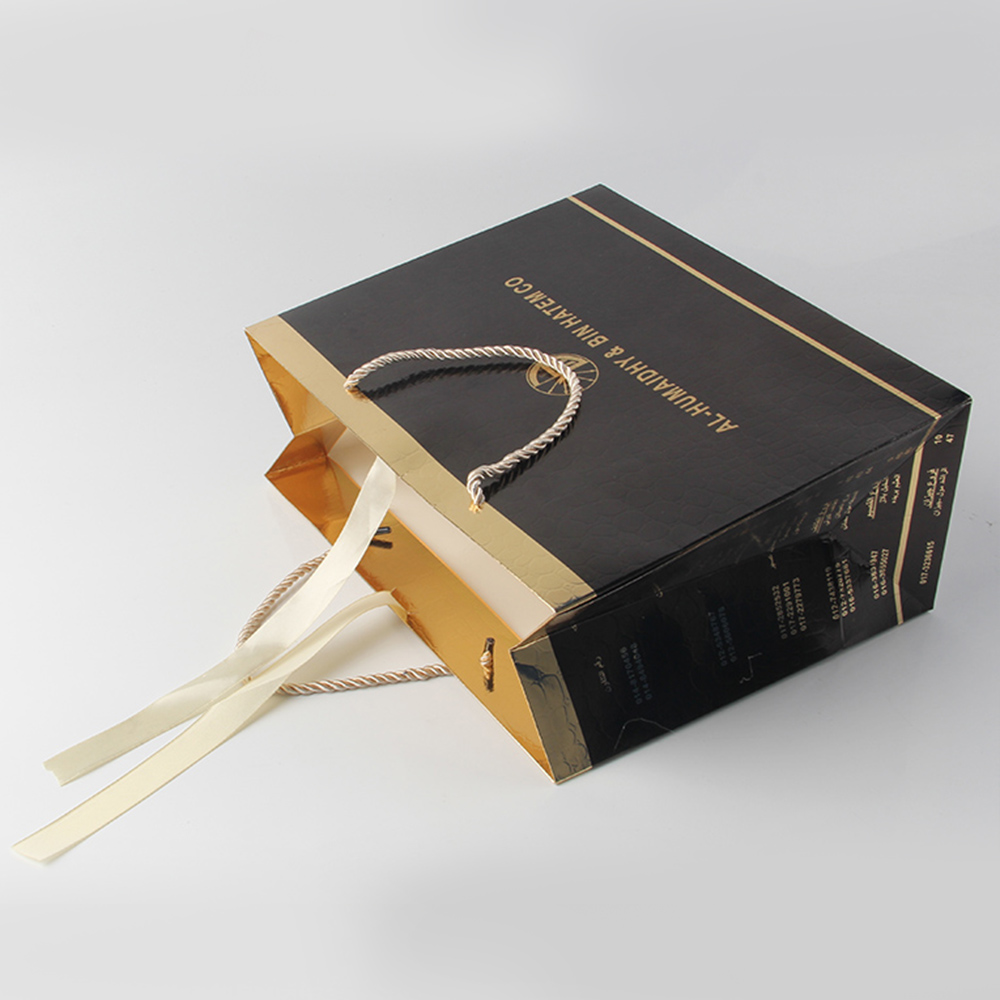 這個(gè)手提袋中間商皮一哈很開心，被教育了一番了吧