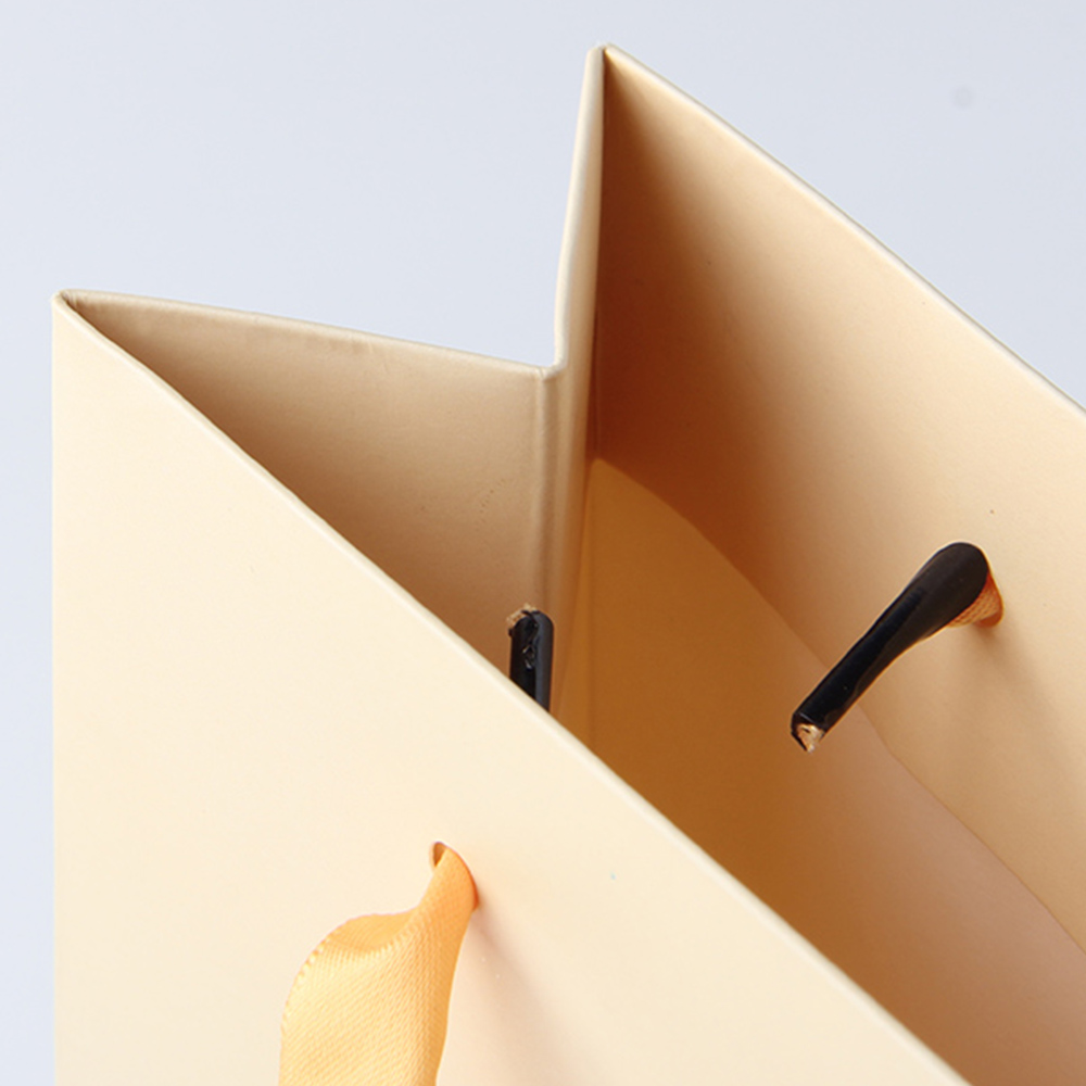 為什么在西歐地區(qū)沒有本土的襯衫禮品袋廠 為什么在西歐地區(qū)沒有本土的襯衫禮品袋廠