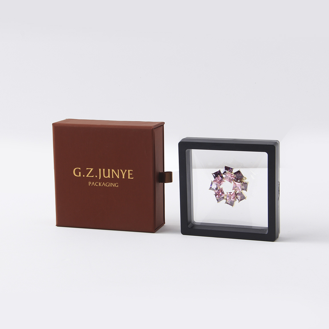 珠寶包裝盒內(nèi)托的價值與作用 珠寶包裝盒內(nèi)托的價值與作用