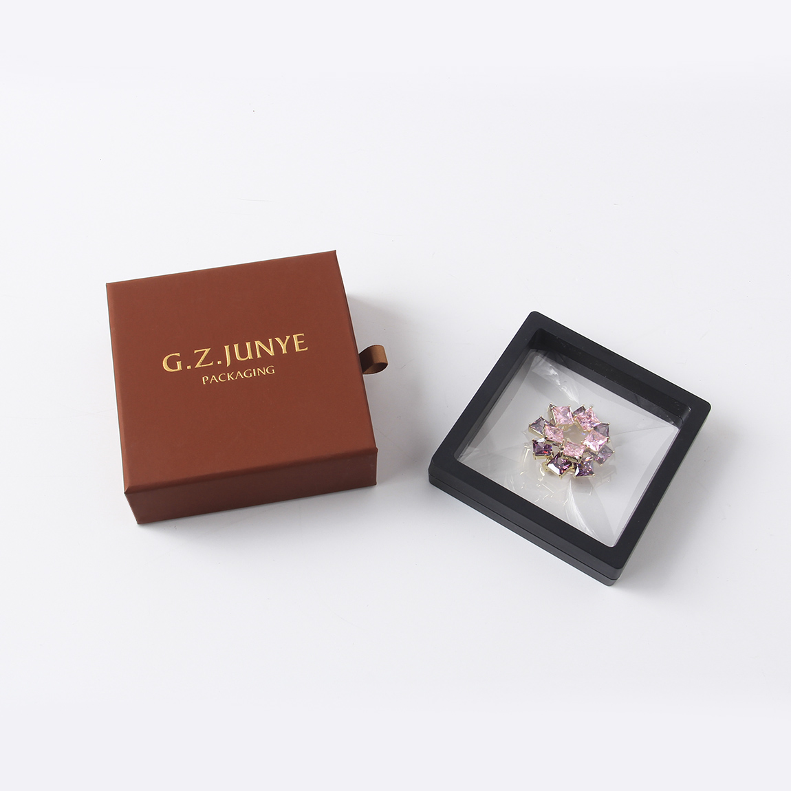 珠寶包裝盒內(nèi)托的價值與作用 珠寶包裝盒內(nèi)托的價值與作用