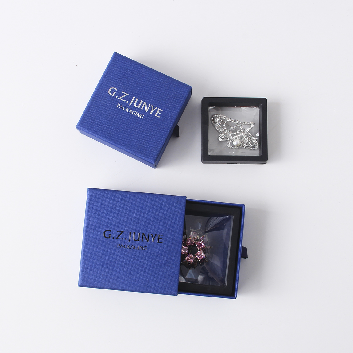 紙質(zhì)珠寶包裝盒會有哪些生產(chǎn)上的細節(jié)需要注意？