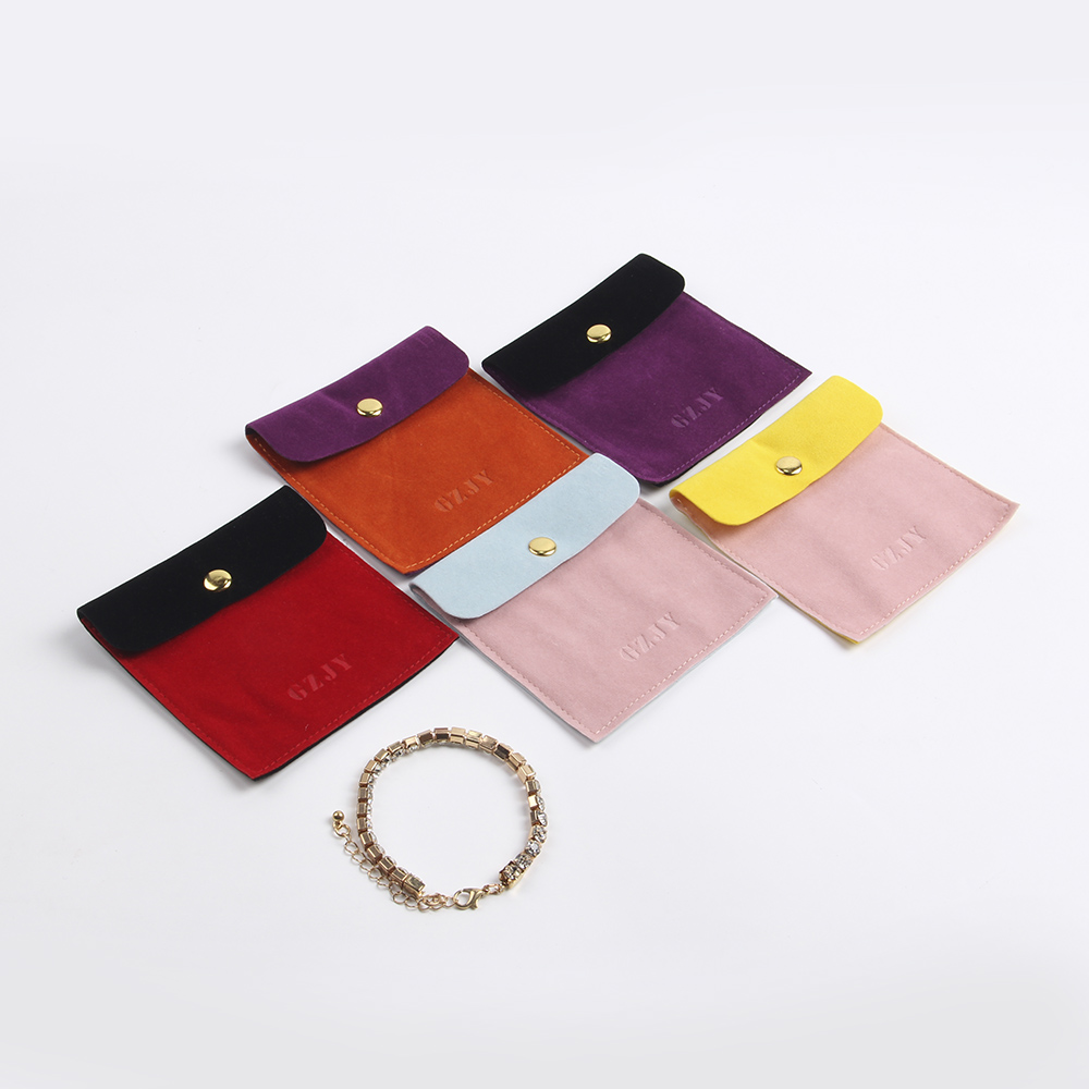 關(guān)于長(zhǎng)短毛的絨布袋定制設(shè)計(jì)優(yōu)劣比較 關(guān)于長(zhǎng)短毛的絨布袋定制設(shè)計(jì)優(yōu)劣比較